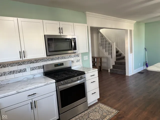 $234,900 | 9408 West High Street, Yorktown, IN 47396