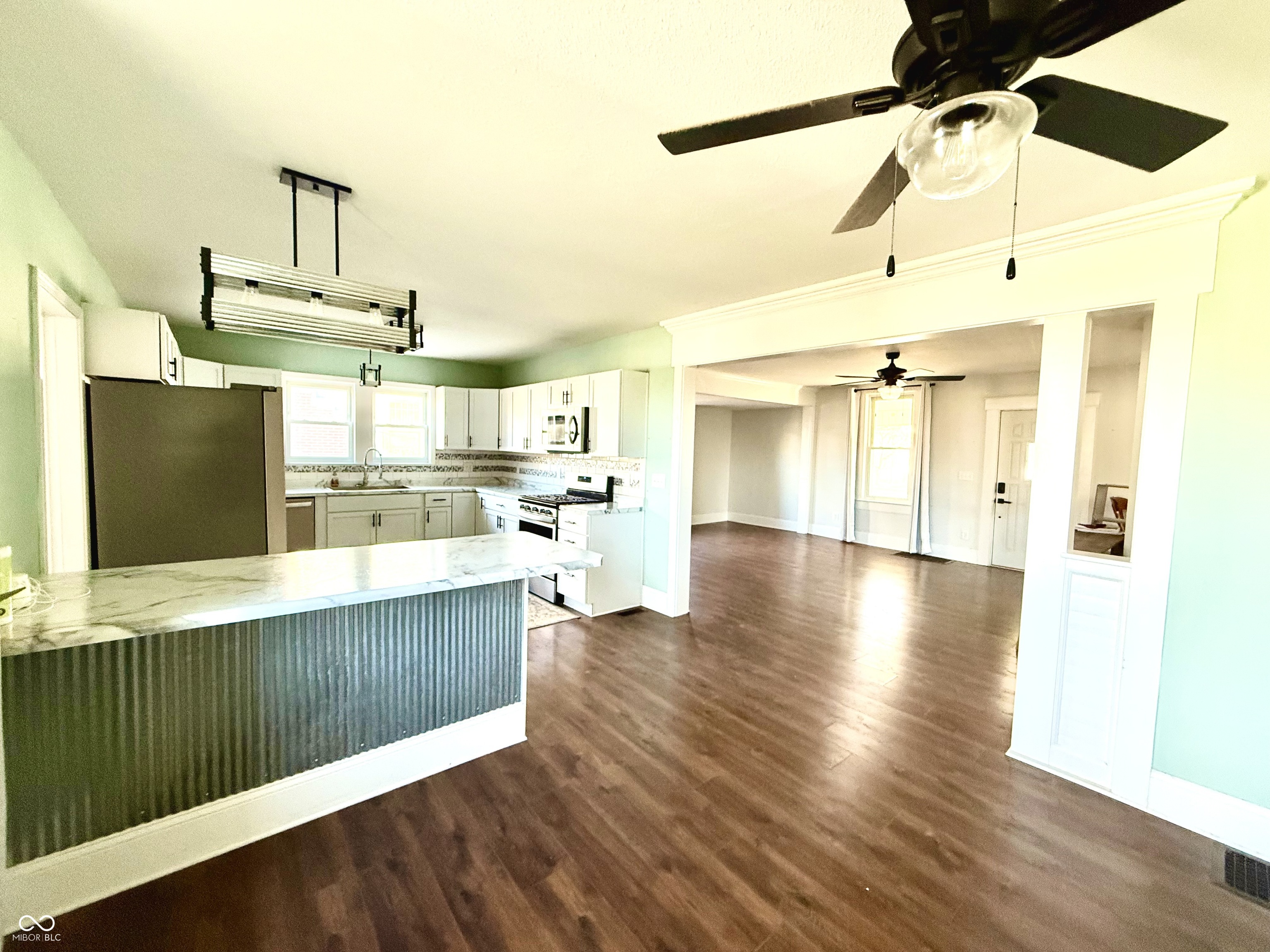 9408 West High Street Yorktown, IN 47396 - Photo 14 of 27