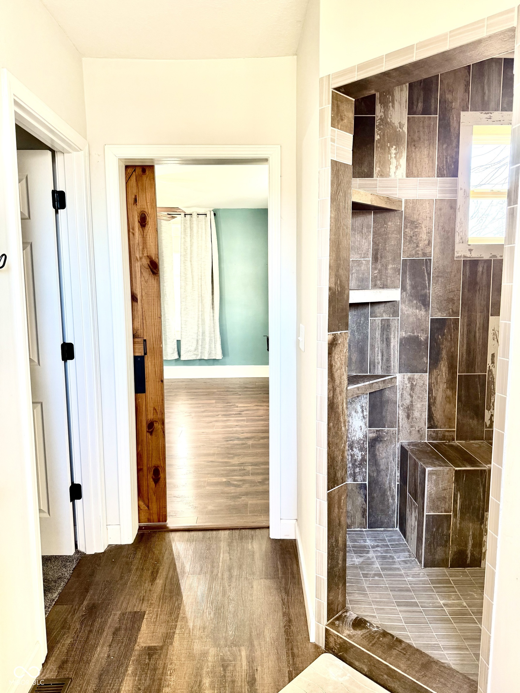 9408 West High Street Yorktown, IN 47396 - Photo 15 of 27