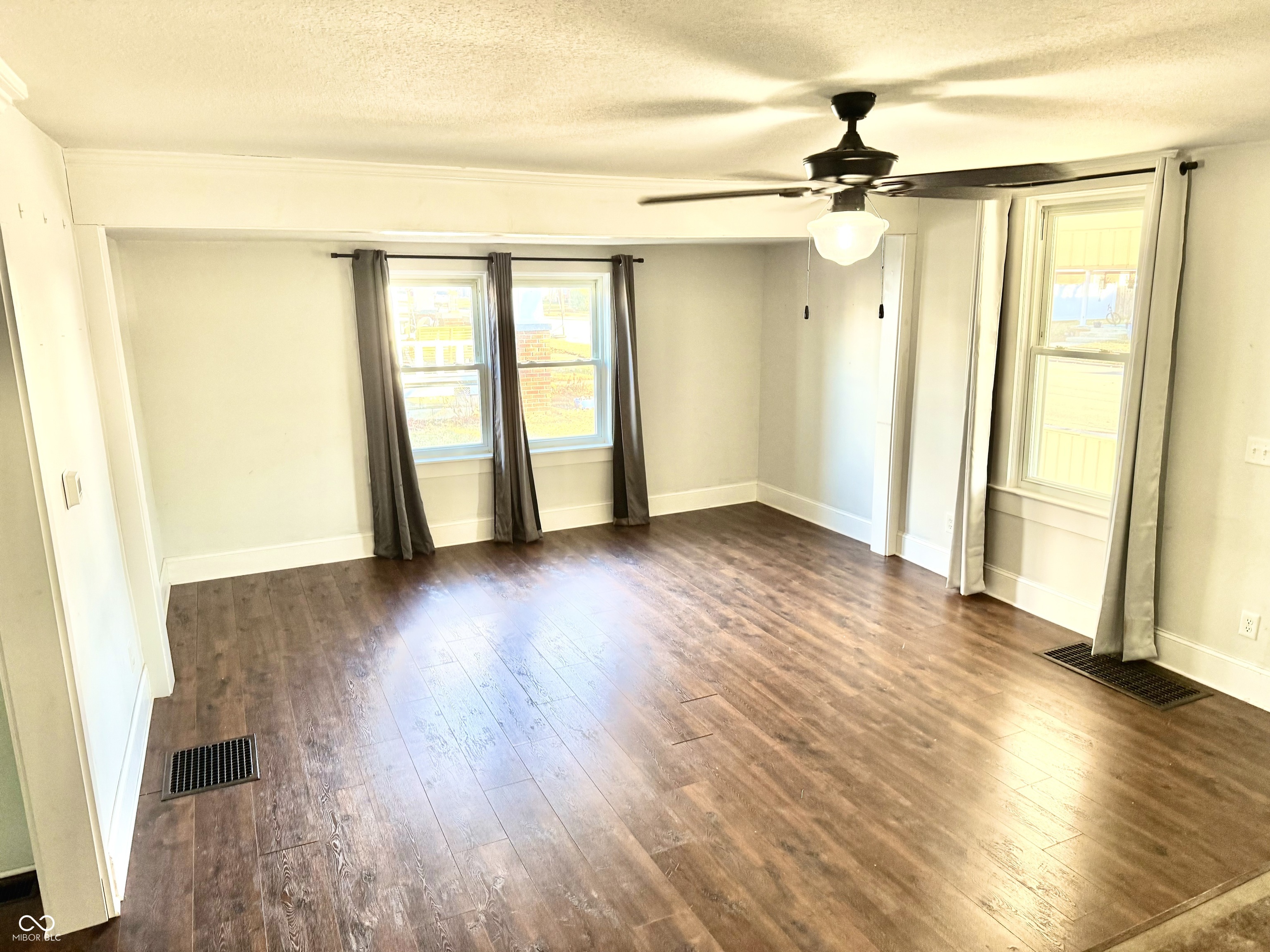 9408 West High Street Yorktown, IN 47396 - Photo 20 of 27