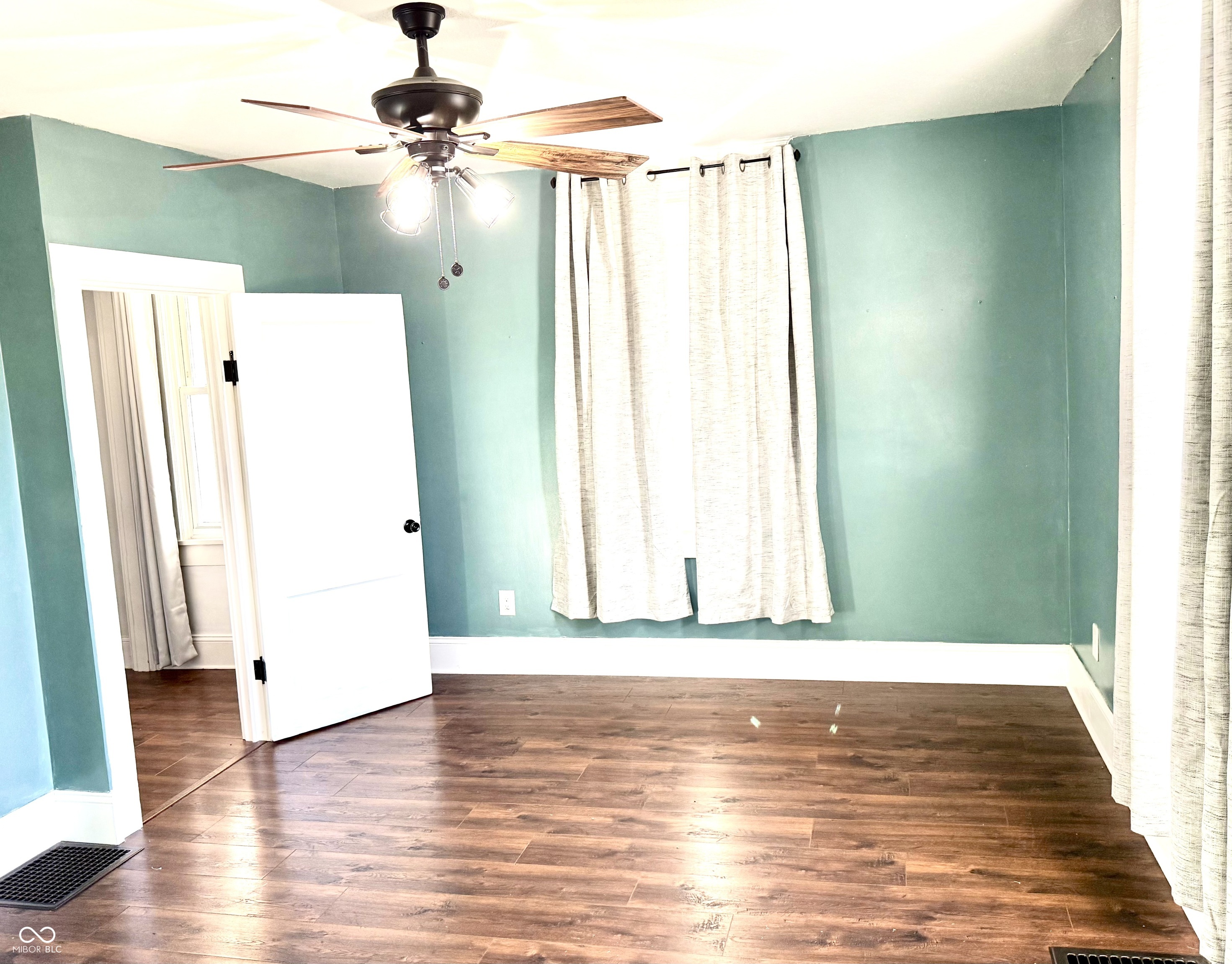 9408 West High Street Yorktown, IN 47396 - Photo 23 of 27