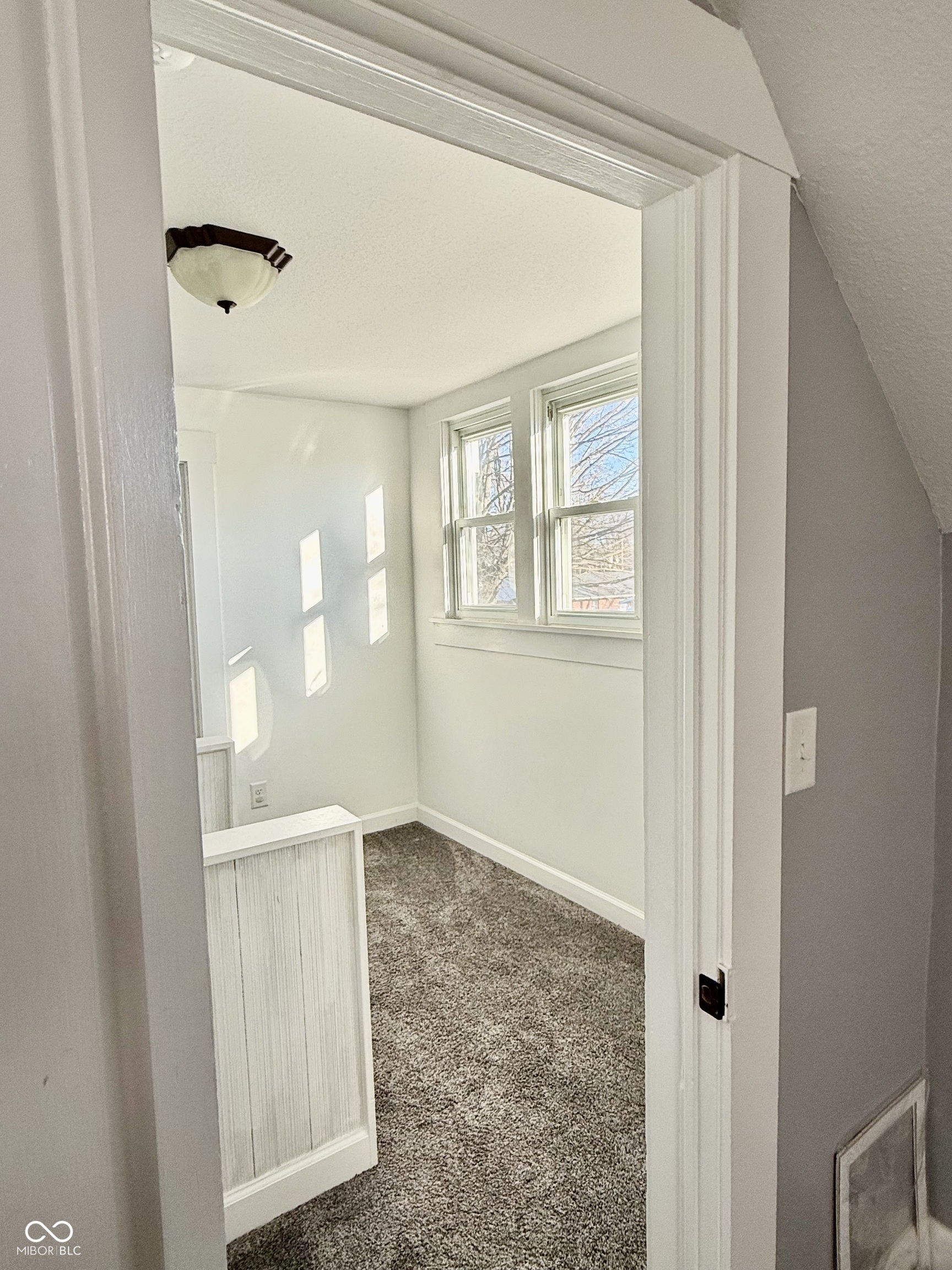 9408 West High Street Yorktown, IN 47396 - Photo 26 of 27