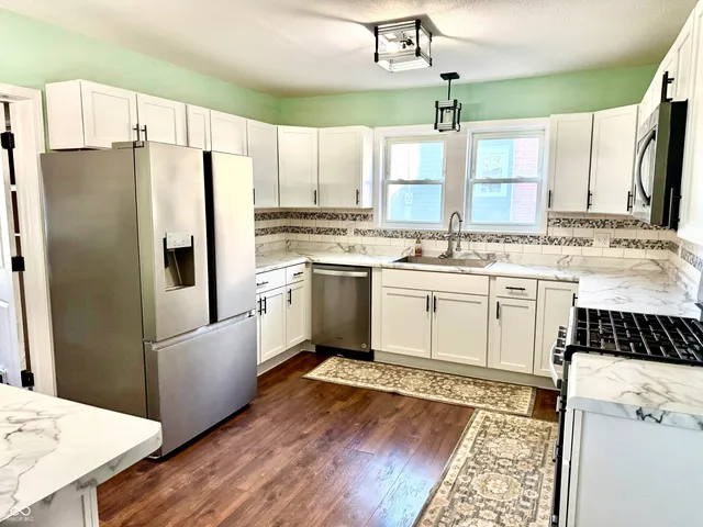 $234,900 | 9408 West High Street, Yorktown, IN 47396