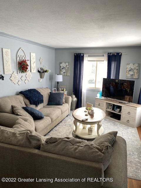 625 Clement Road Lansing, MI 48917 - Photo 8 of 24 8B08901A-5C85-4288-8D5C-C13703C0DFD1