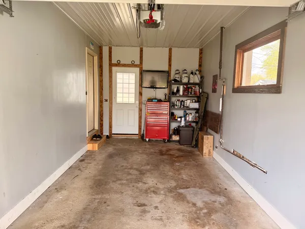 $159,900 | 1204 East 19th Street, Sterling, IL 61081