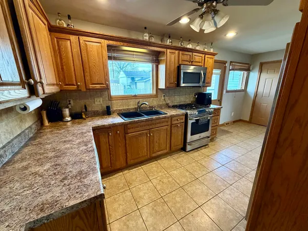 $159,900 | 1204 East 19th Street, Sterling, IL 61081
