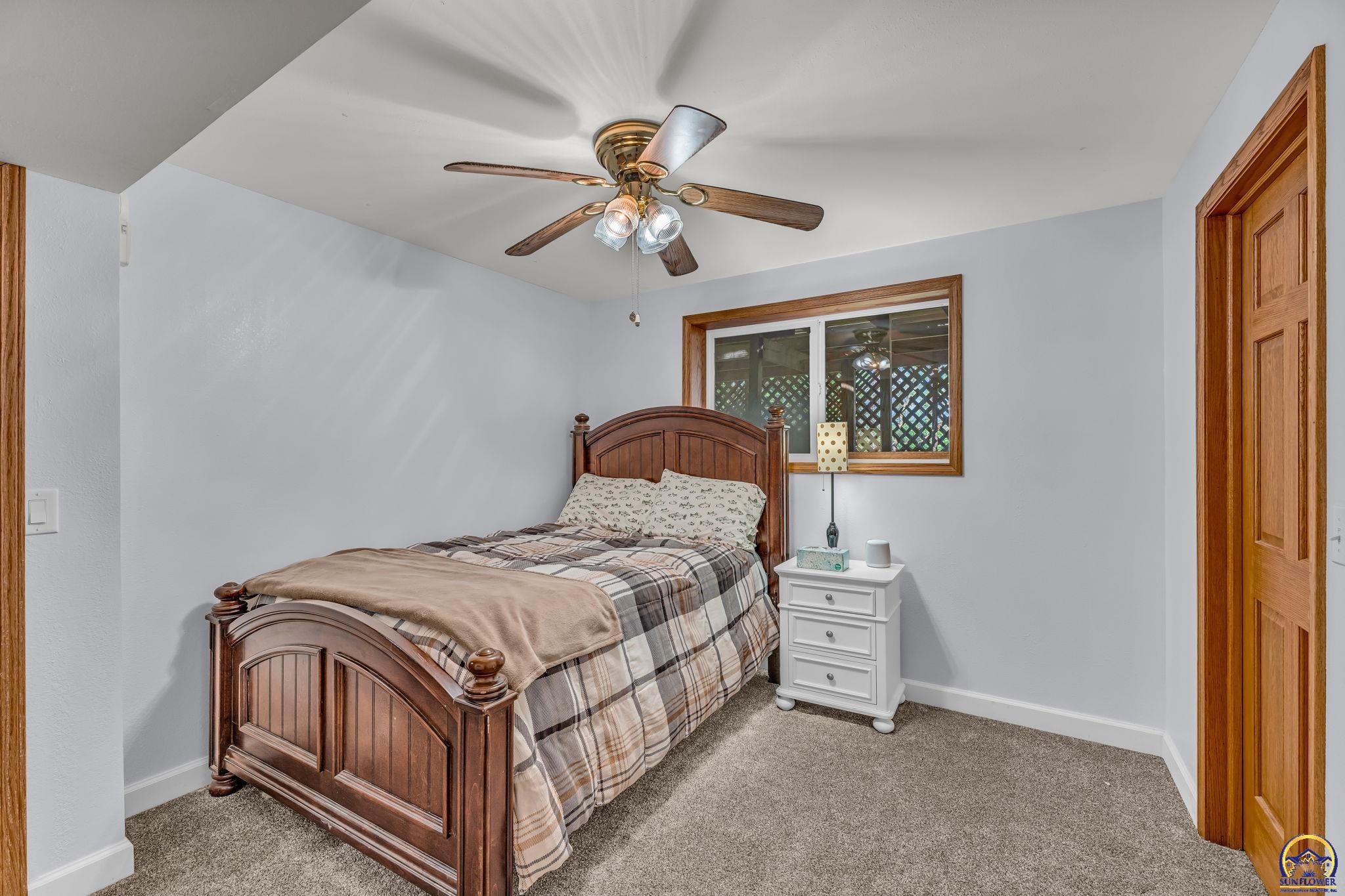 1579 Southwest Cheyenne Hills Road Topeka, KS 66604 - Photo 28 of 40