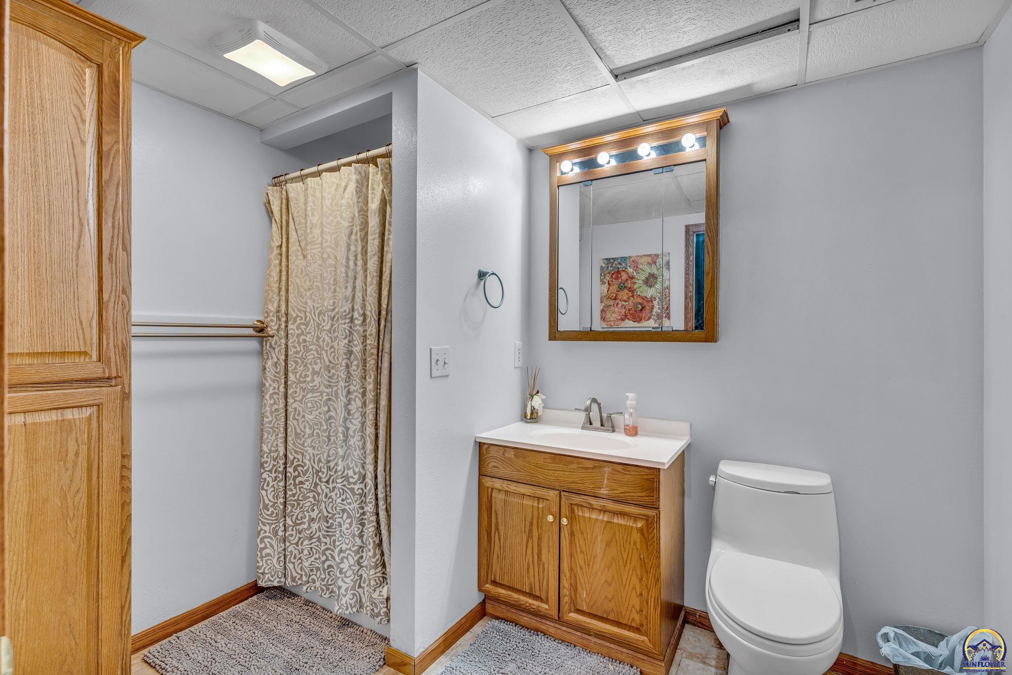 1579 Southwest Cheyenne Hills Road Topeka, KS 66604 - Photo 30 of 40