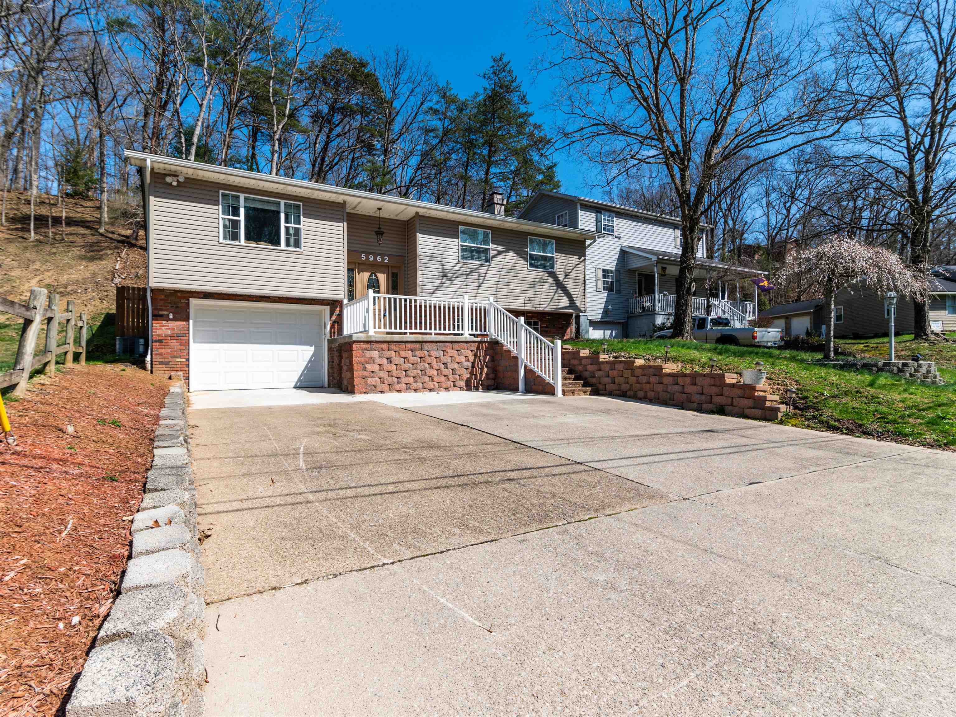 5962 Baker Road Huntington, WV 25705 - Photo 2 of 26 Gallery Image 2