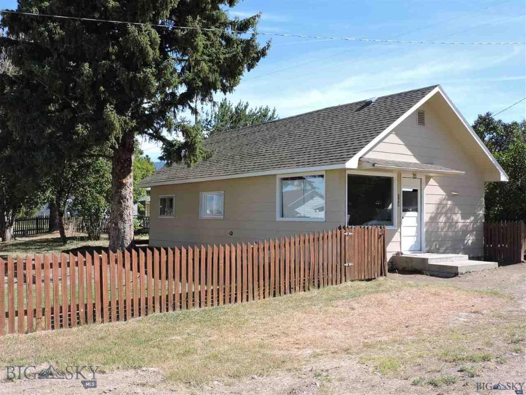 208 West Poppleton Sheridan, MT 59749 - Photo 1 of 1 Cute as a Bug