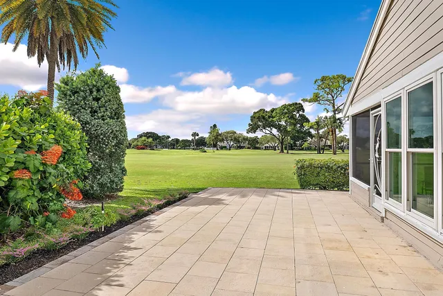 $725,000 | 6642 South Pine Court, Palm Beach Gardens, FL 33418