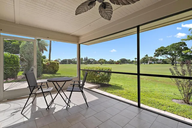 $725,000 | 6642 South Pine Court, Palm Beach Gardens, FL 33418