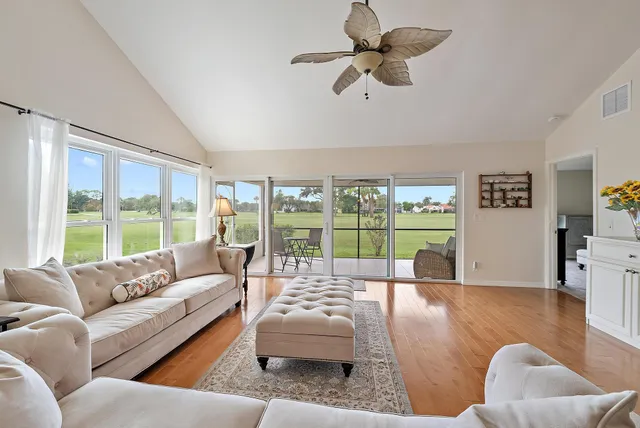 $725,000 | 6642 South Pine Court, Palm Beach Gardens, FL 33418
