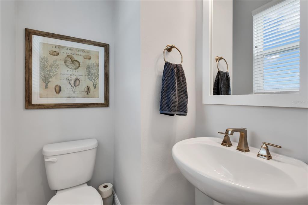 421 Gowdy Road Sarasota, FL 34237 - Photo 16 of 41