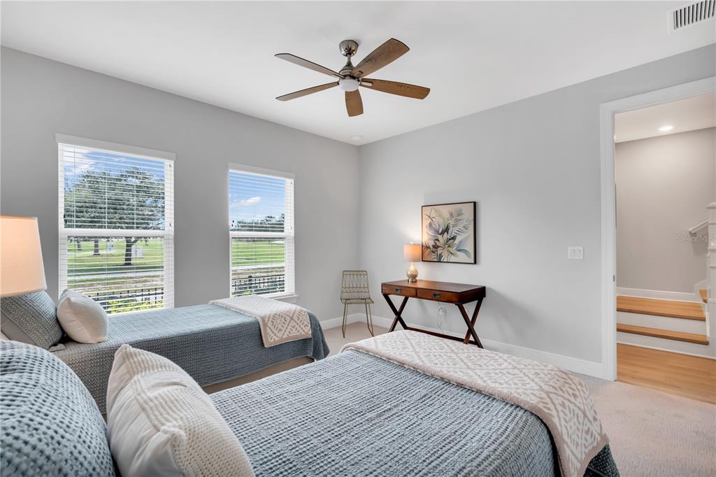 421 Gowdy Road Sarasota, FL 34237 - Photo 5 of 41