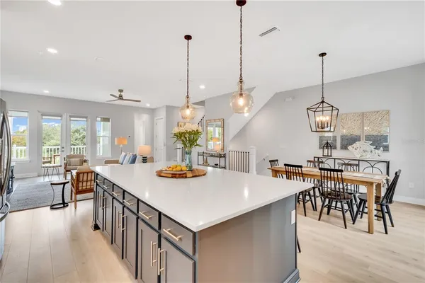 $3,985 | 421 Gowdy Road, Sarasota, FL 34237