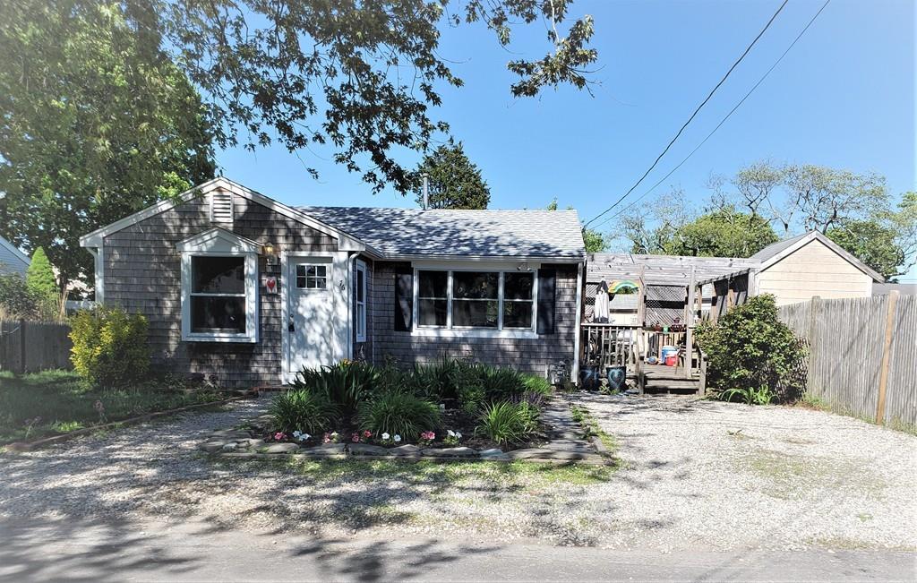 76 Donald Road Marshfield, MA 02050 - Photo 1 of 13 Gallery Image 1