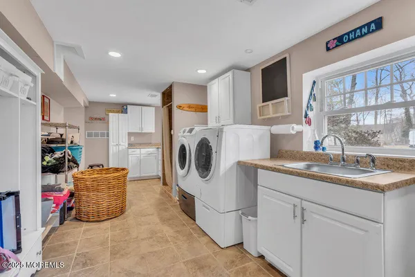 $2,500,000 | 607 Wildwood Road, Allenhurst, NJ 07711