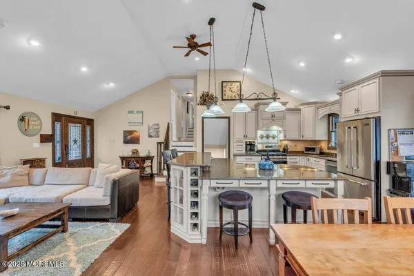 $2,500,000 | 607 Wildwood Road, Allenhurst, NJ 07711