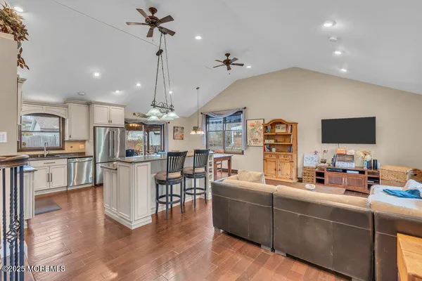 $2,500,000 | 607 Wildwood Road, Allenhurst, NJ 07711