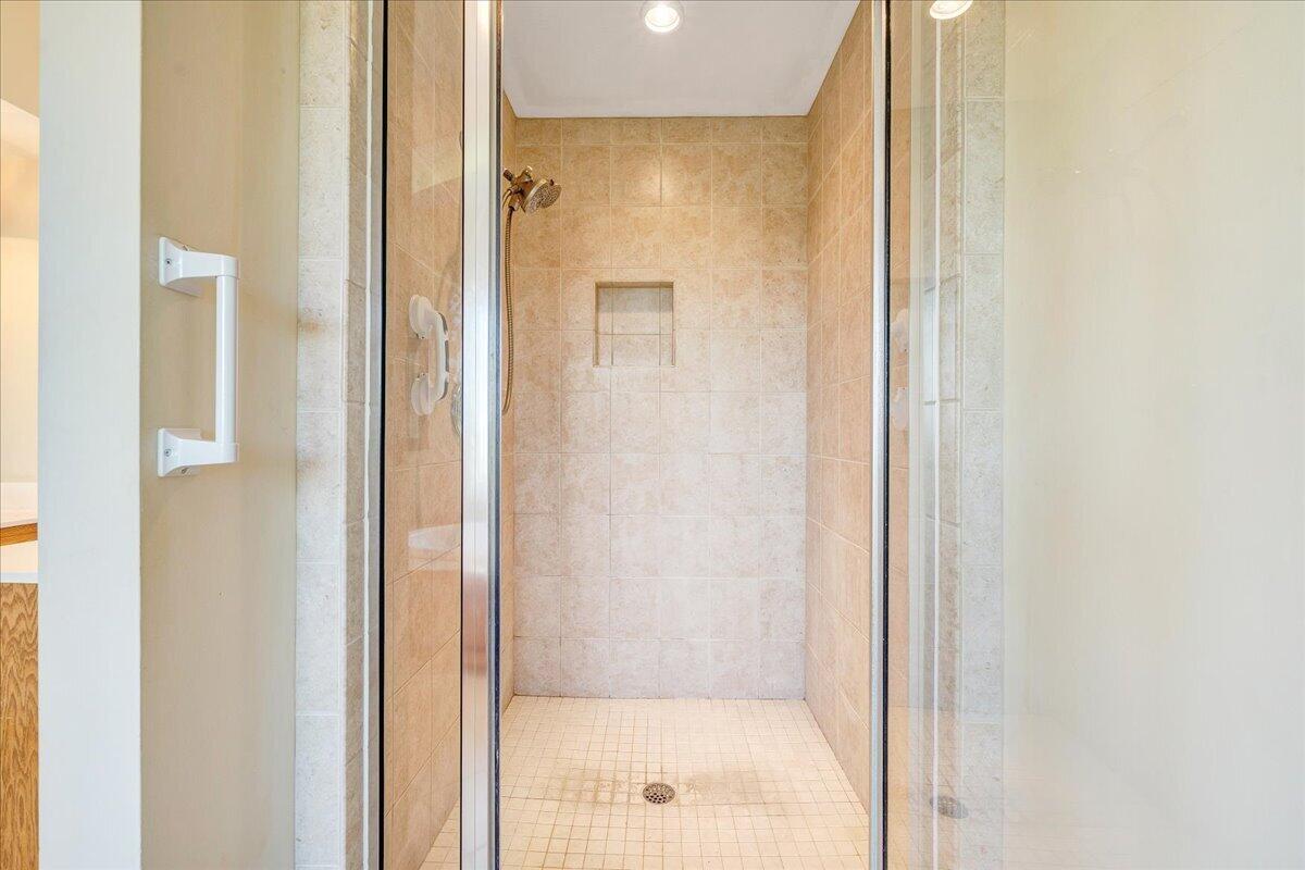 625 Frontier Way Fincastle, VA 24090 - Photo 40 of 105 042-MIB02707