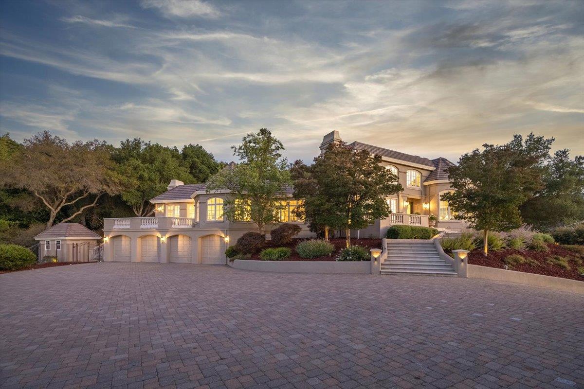 14113 Pike Road Saratoga, CA 95070 - Photo 7 of 74