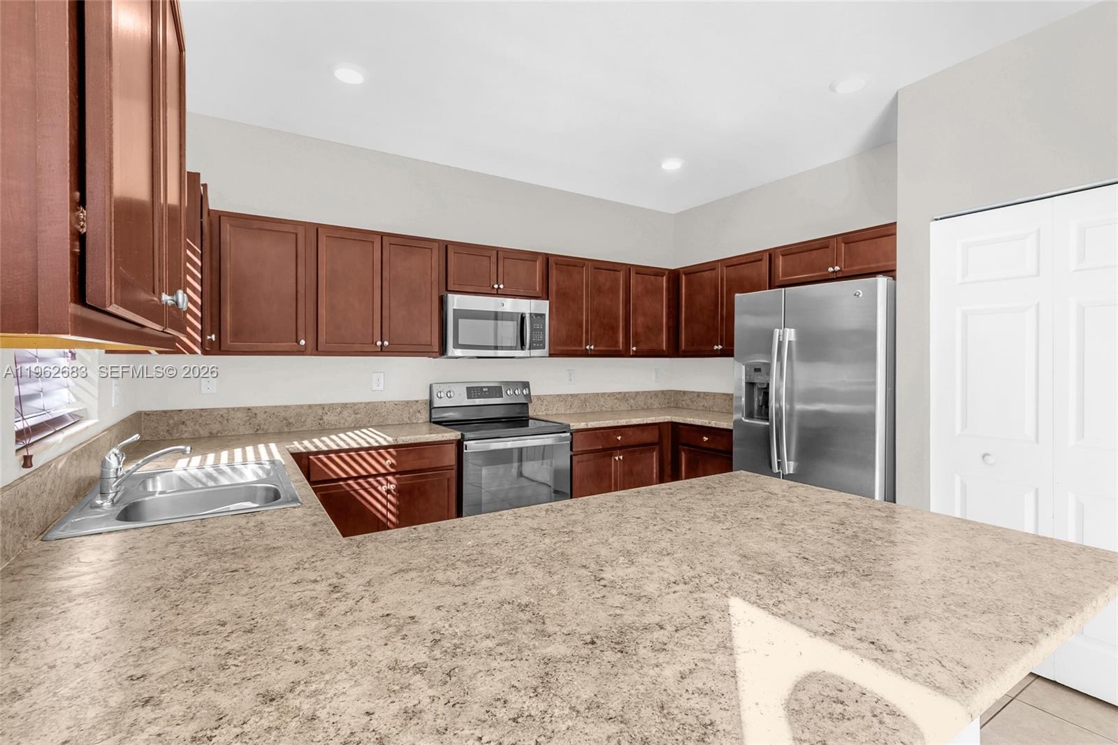 11770 Southwest 251st Street Homestead, FL 33032 - Photo 10 of 42