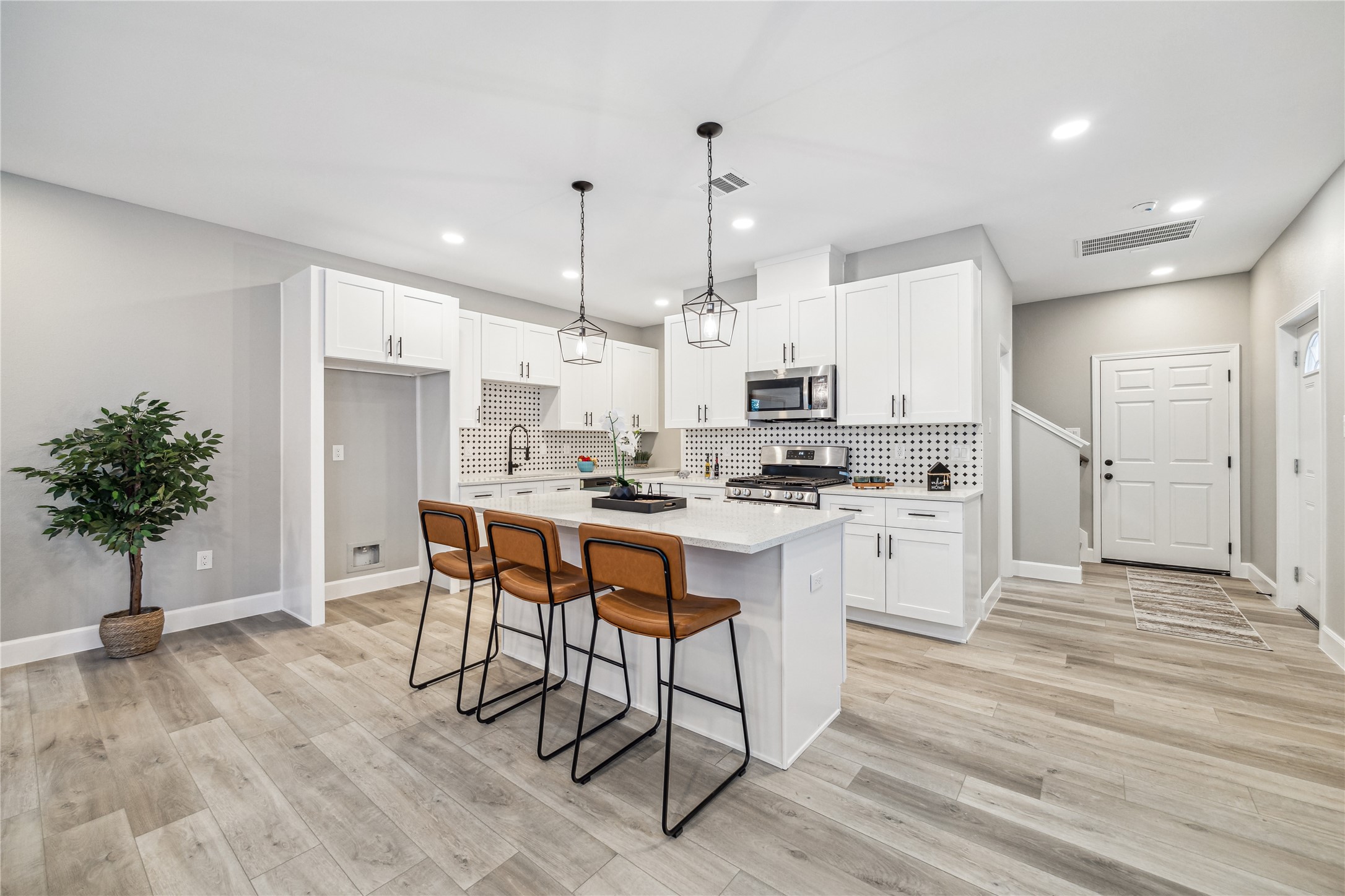 982 Randolph Street, Unit A Houston, TX 77088 - Photo 5 of 23