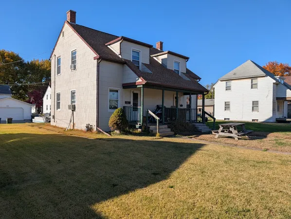 $115,000 | 222 South Elmwood Avenue, Davenport, IA 52802