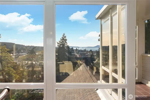 $1,495,000 | 303 7th Street, Anacortes, WA 98221