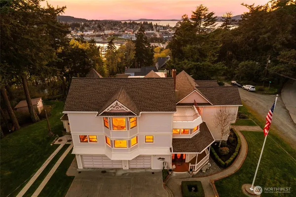 $1,495,000 | 303 7th Street, Anacortes, WA 98221