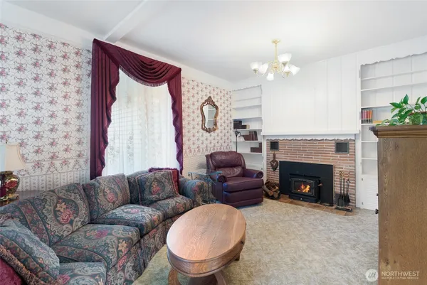 $1,495,000 | 303 7th Street, Anacortes, WA 98221