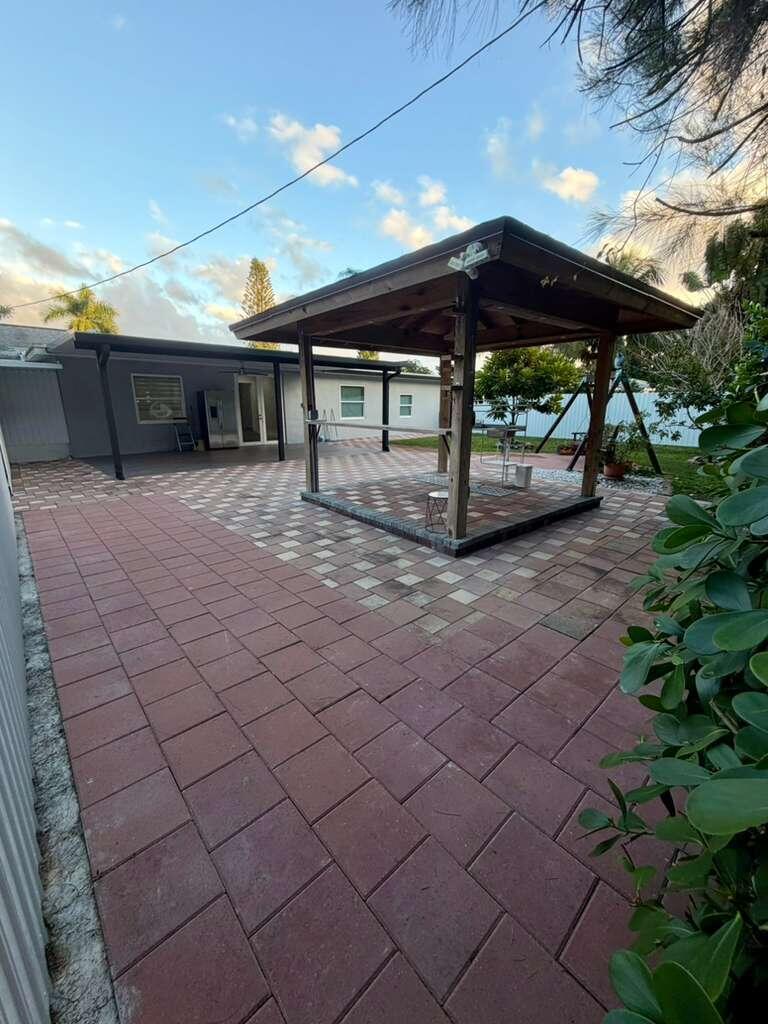 4433 Foss Road Lake Worth Beach, FL 33461 - Photo 26 of 29 PHOTO-2026-01-18-09-48-41 8