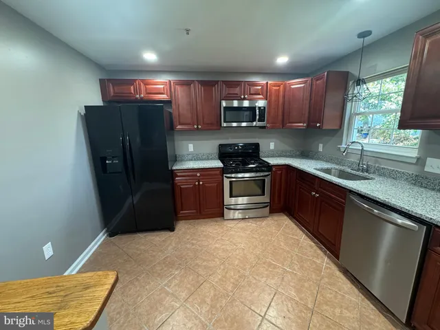 $2,975 | 8216 Dellwood Court, Lanham, MD 20706