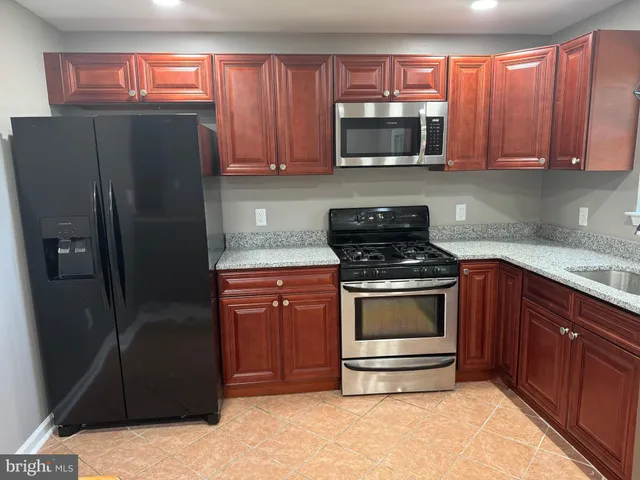 $2,975 | 8216 Dellwood Court, Lanham, MD 20706