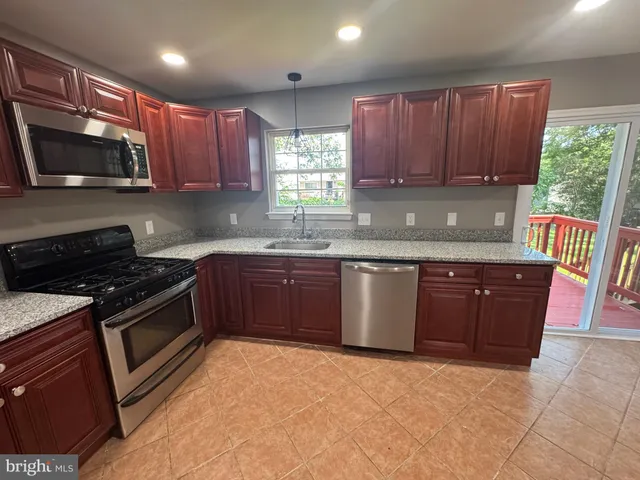 $2,975 | 8216 Dellwood Court, Lanham, MD 20706