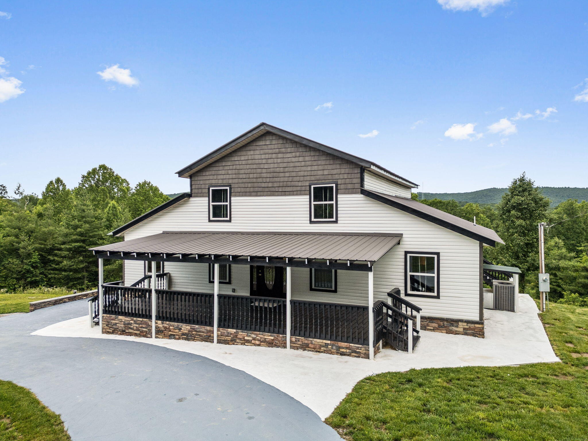 198 Spring Road Spring City, TN 37381 - Photo 4 of 39
