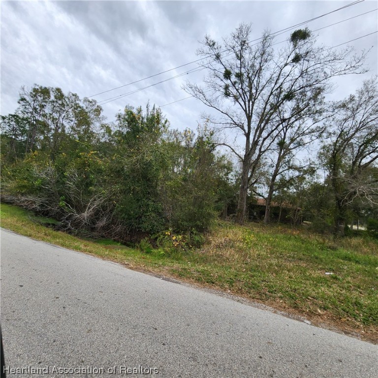 4722 Lakewood Road Sebring, FL 33875 - Photo 3 of 5 Gallery Image 3