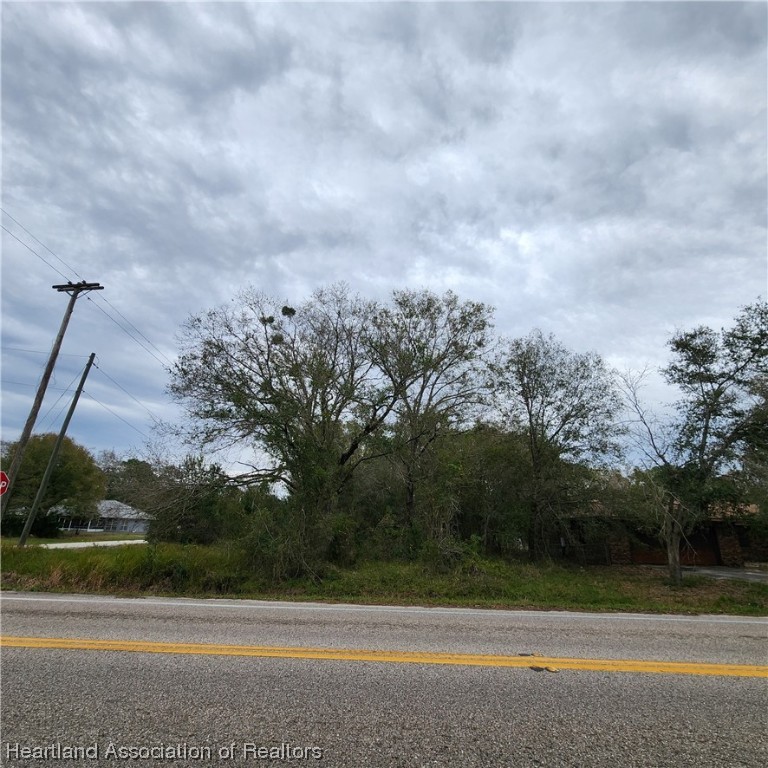 4722 Lakewood Road Sebring, FL 33875 - Photo 4 of 5 Gallery Image 4