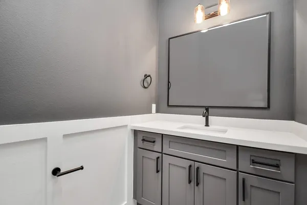 $2,750 | 2313 Eagle Street, Houston, TX 77004