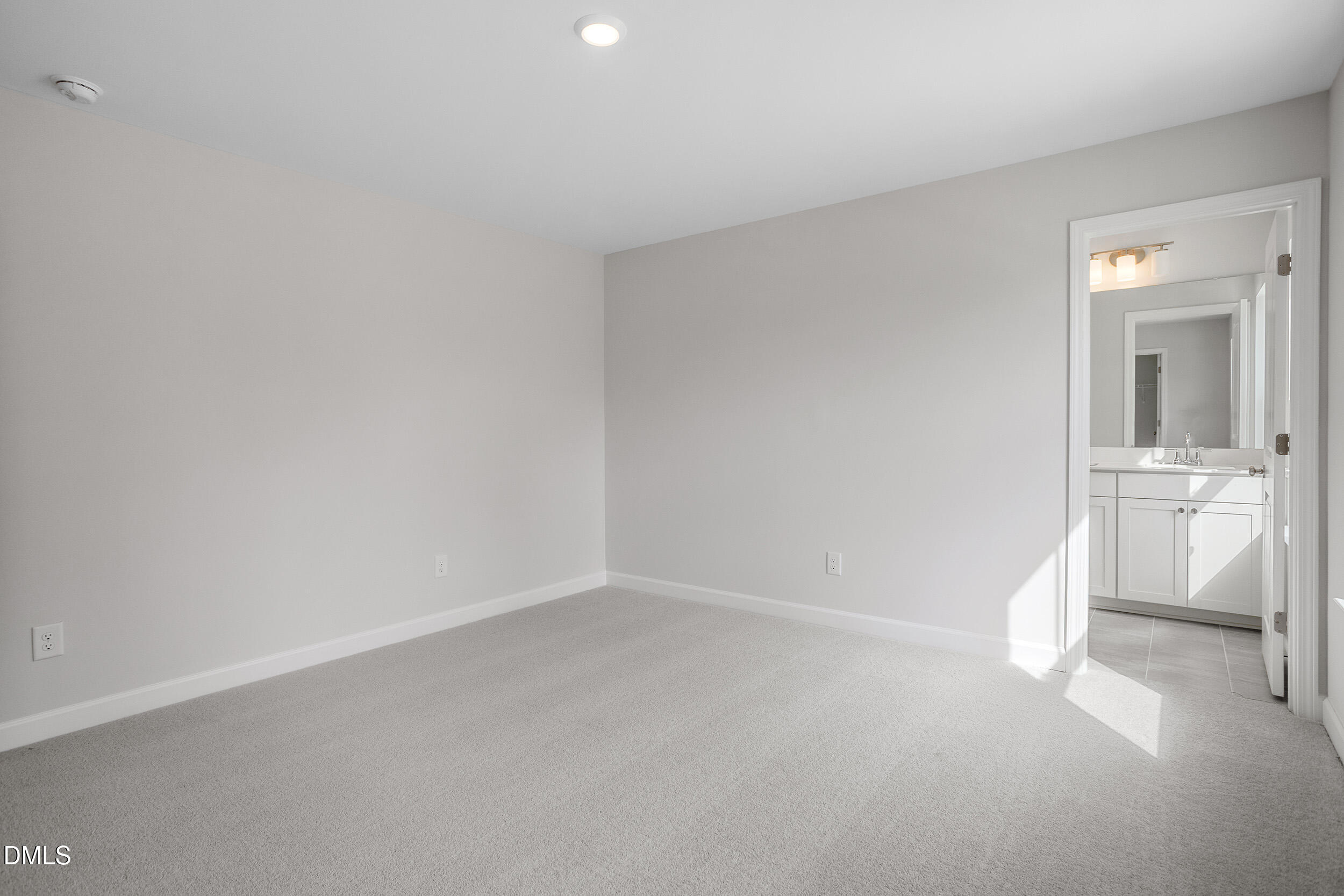 307 Augusta Pond Way, Unit 167 Raleigh, NC 27603 - Photo 32 of 44 FMWeb30