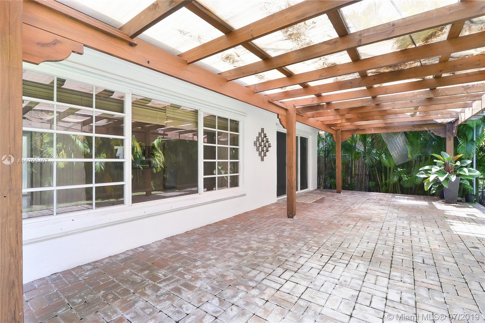 9217 Bay Drive Surfside, FL 33154 - Photo 19 of 20