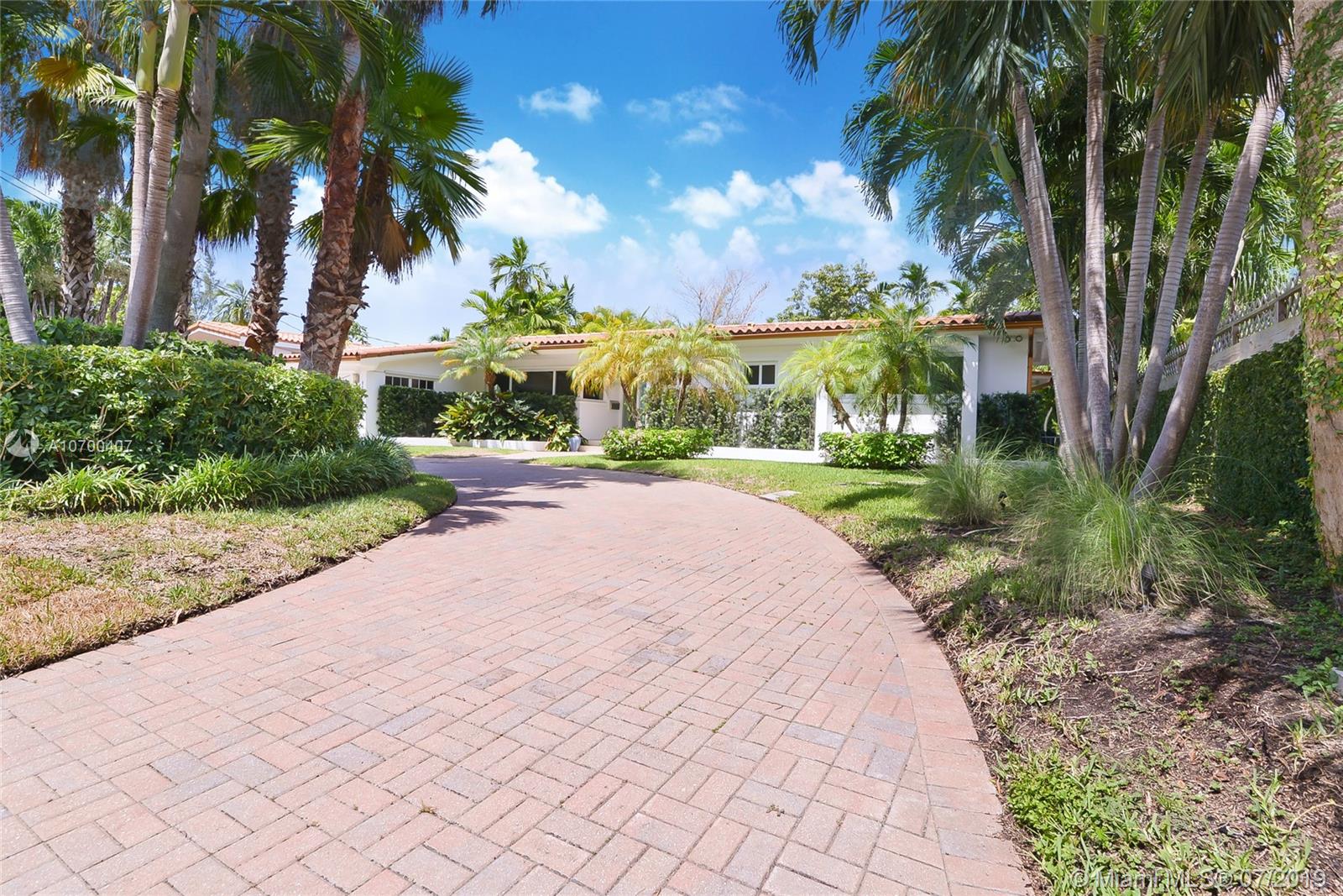 9217 Bay Drive Surfside, FL 33154 - Photo 3 of 20