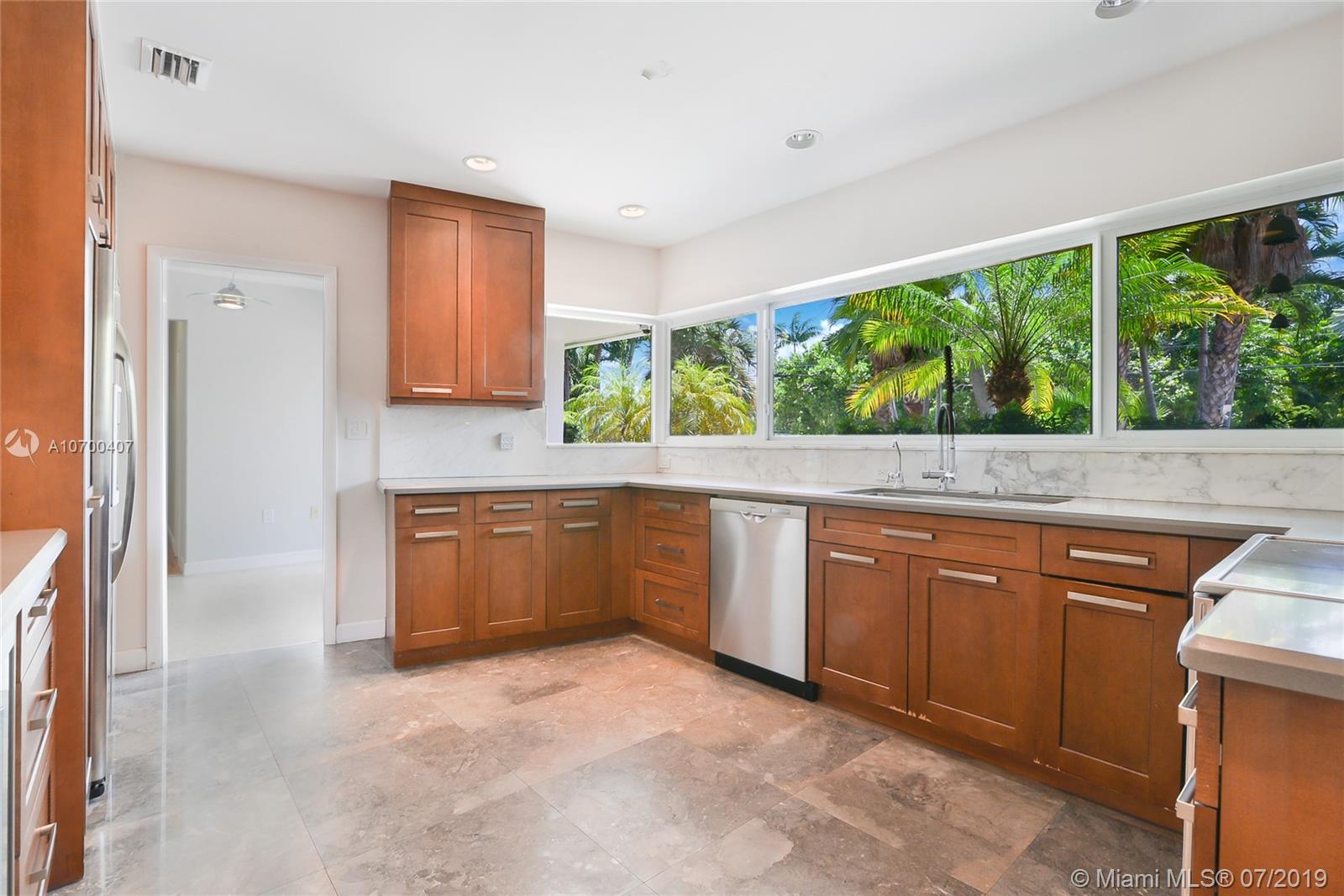 9217 Bay Drive Surfside, FL 33154 - Photo 10 of 20