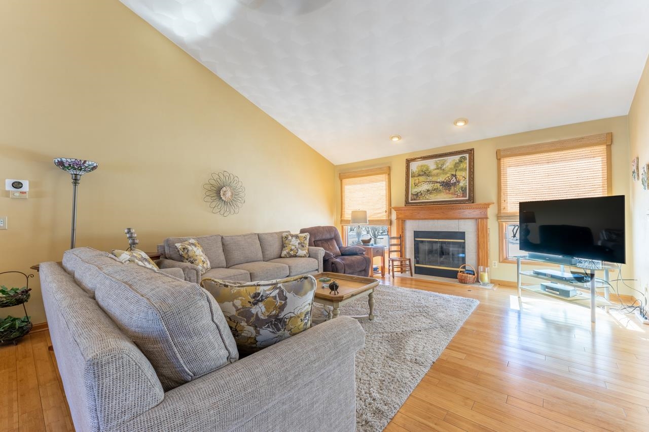 3387 Prairie Road Belvidere, IL 61008 - Photo 11 of 44 Gallery Image 11