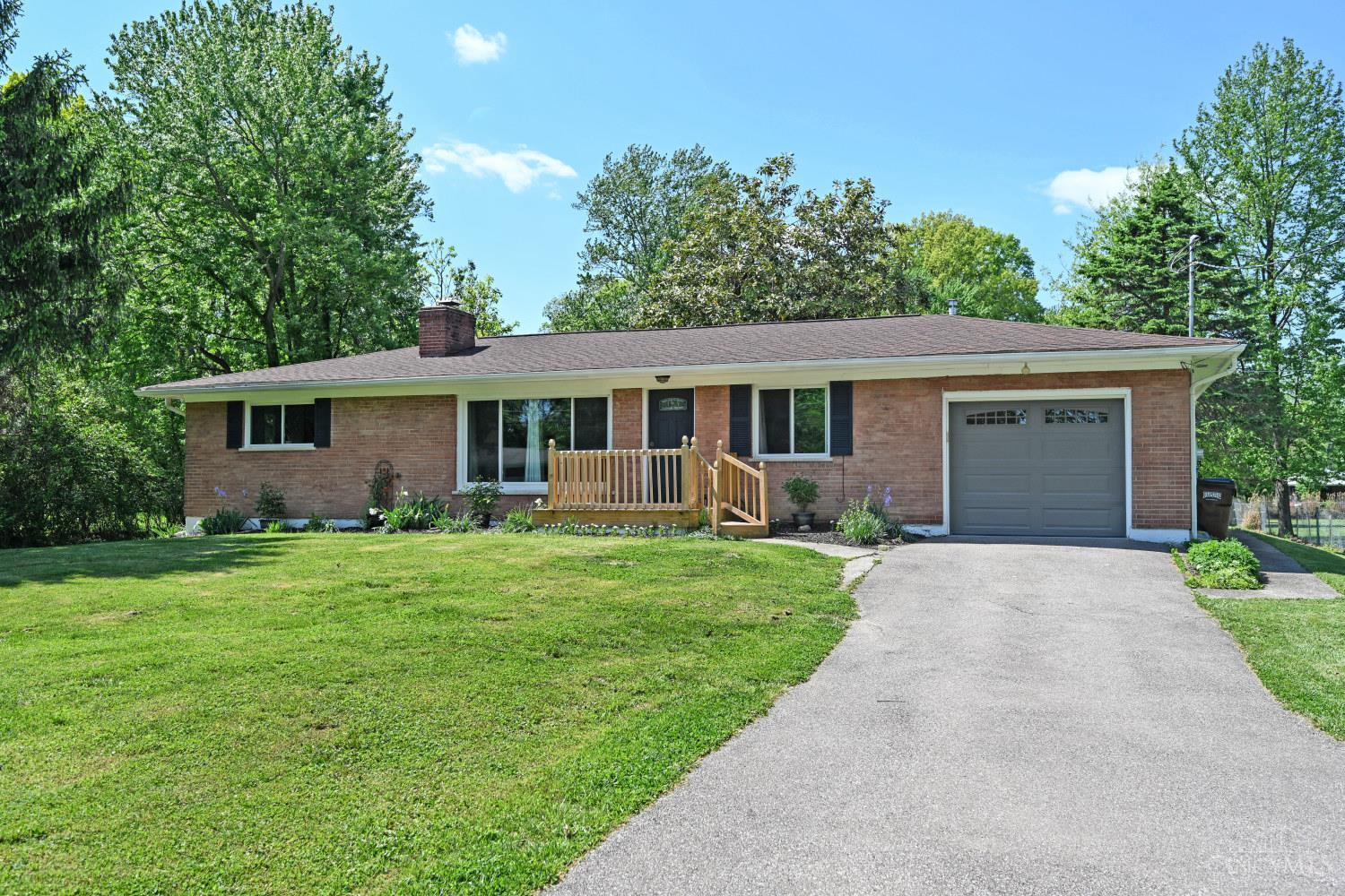 4699 Blue Jacket Road Cincinnati, OH 45244 - Photo 4 of 38