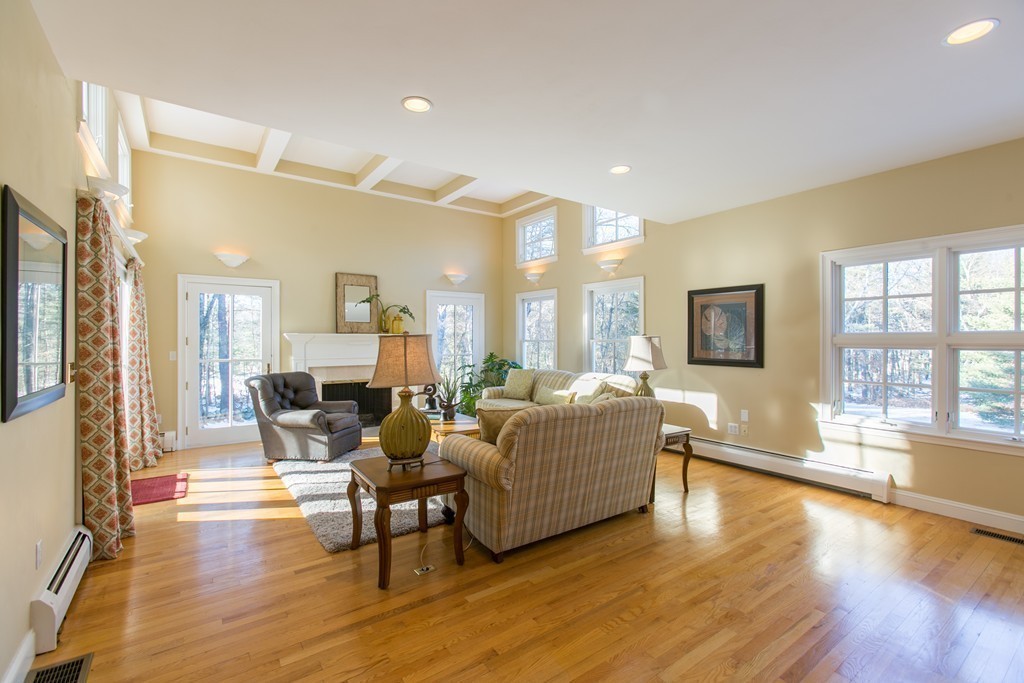 321 Rutland Street Carlisle, MA 01741 - Photo 11 of 24
