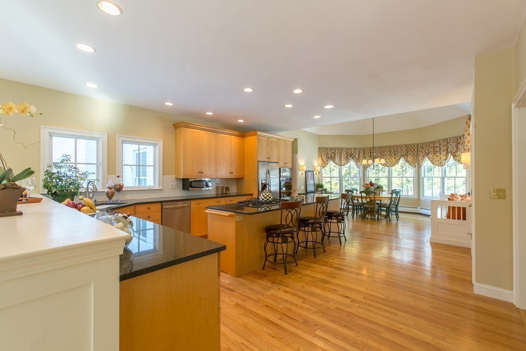 321 Rutland Street Carlisle, MA 01741 - Photo 8 of 24