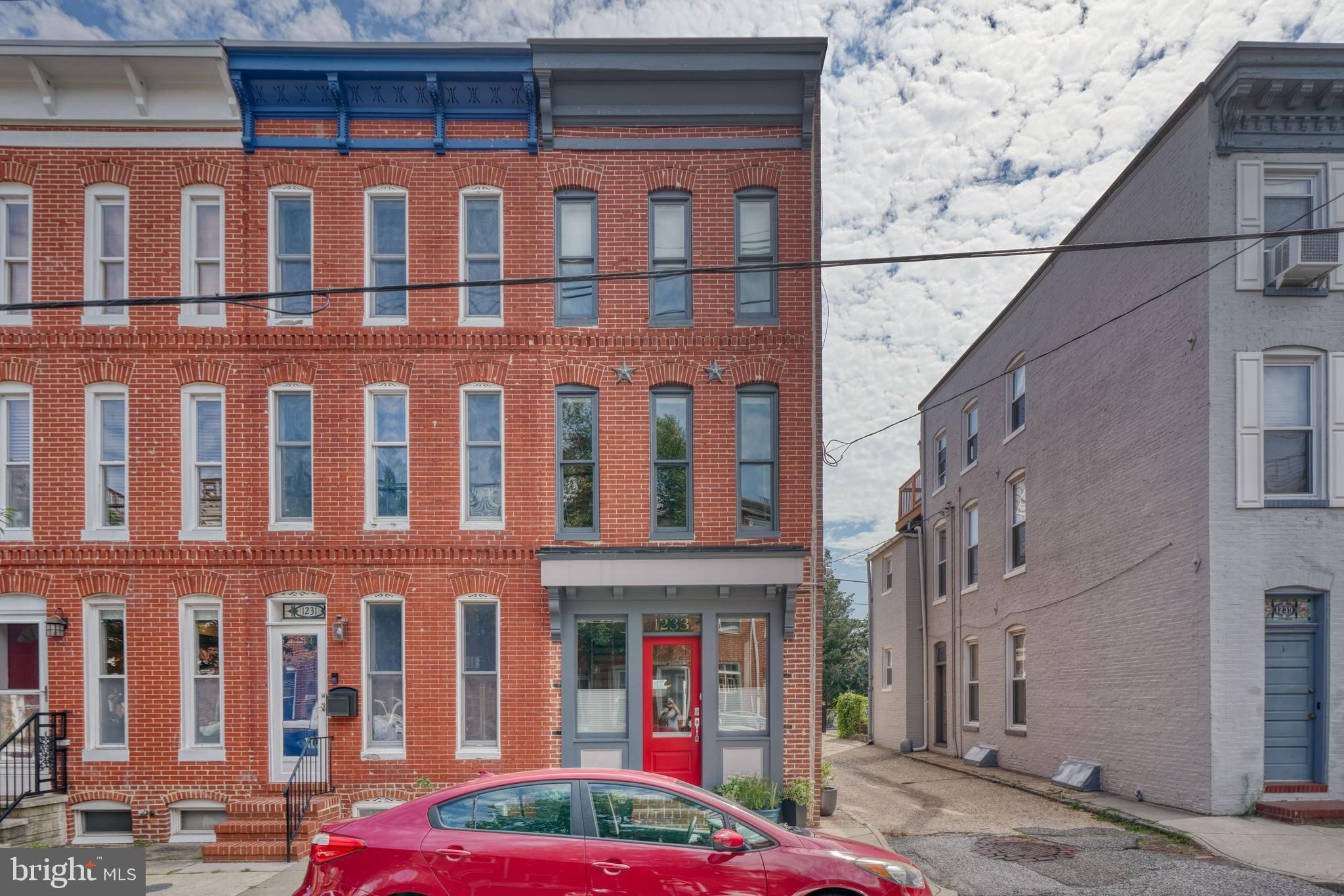 1233 Riverside Avenue Baltimore, MD 21230 - Photo 3 of 68