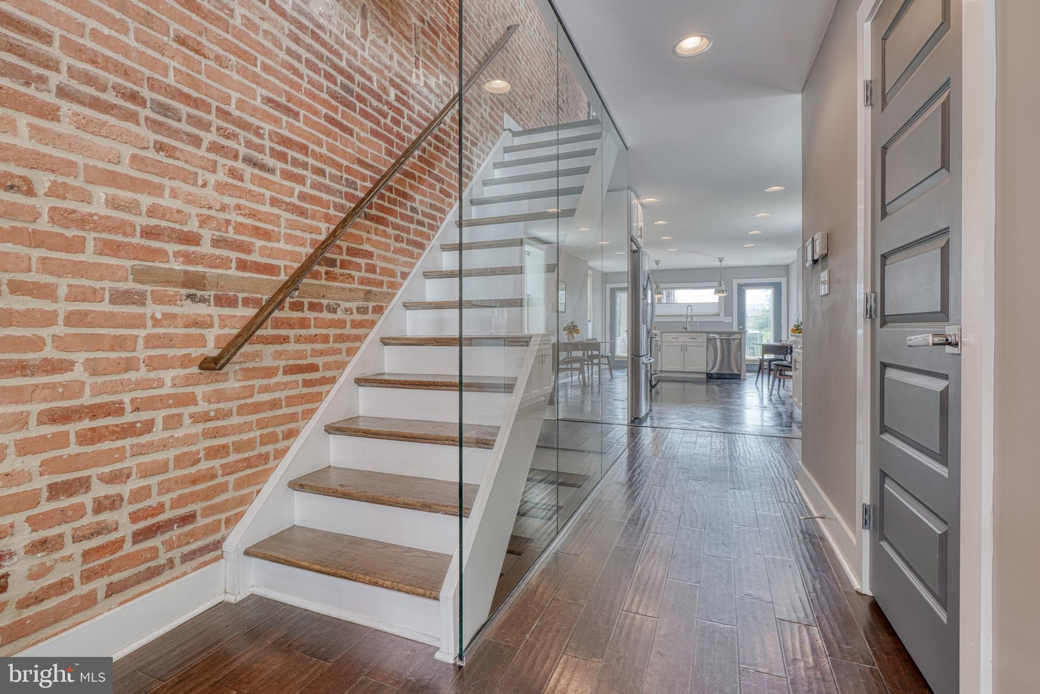 1233 Riverside Avenue Baltimore, MD 21230 - Photo 8 of 68